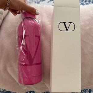 Valentino Vibrant Pink Insulated Bottle